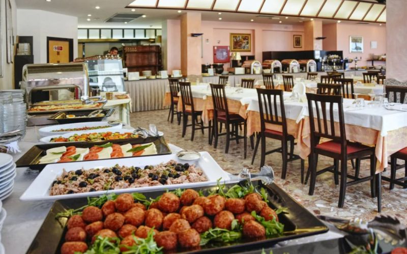 HOTEL ROYAL SPIAGGIA